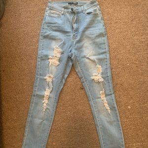 Classic curvy ripped skinny jeans